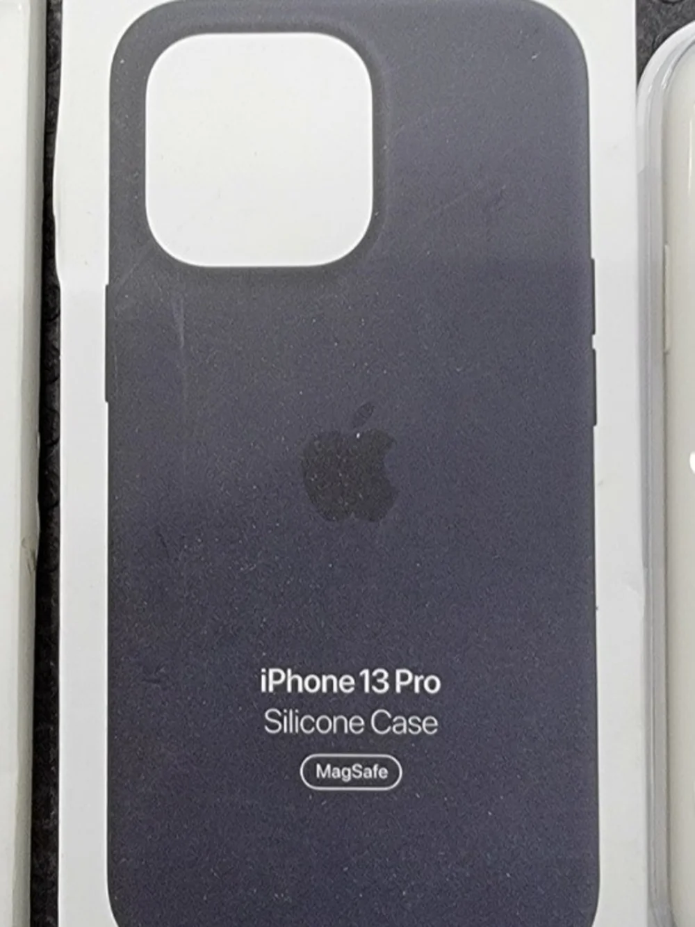 Apple Original iPhone 13 Pro Silicone Case - Black (MagSafe)